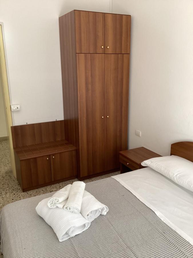 Hotel Villa Alexandra Bellaria-Igea Marina Exterior photo