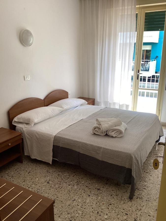 Hotel Villa Alexandra Bellaria-Igea Marina Exterior photo